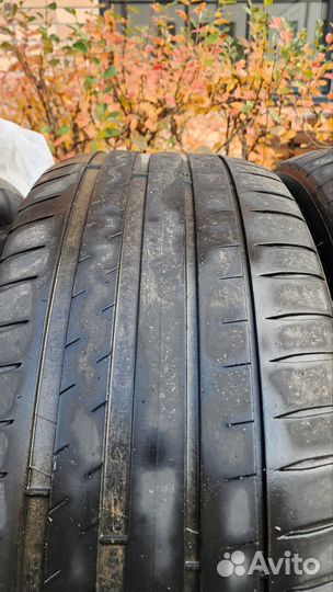 Michelin Pilot Sport 4 255/45 R19 104Y