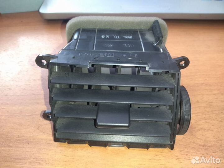 Воздуховод Mazda 6 центральный левый