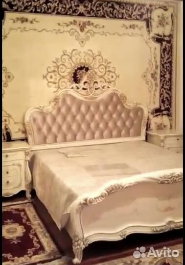 Спальный гарнитур новый