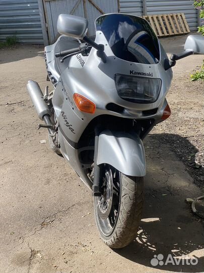 Kawasaki zzr400/2