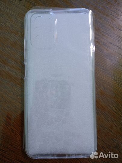 Чехол на телефон