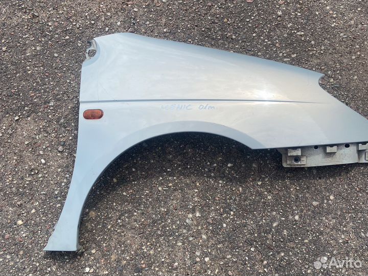 Крыло renault сценик