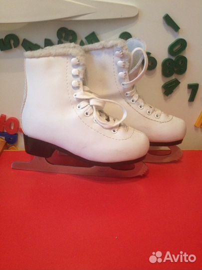 Ледовые коньки, р-р 28-30