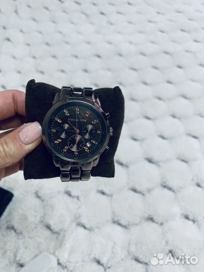 Наручные часы Mikhael Kors