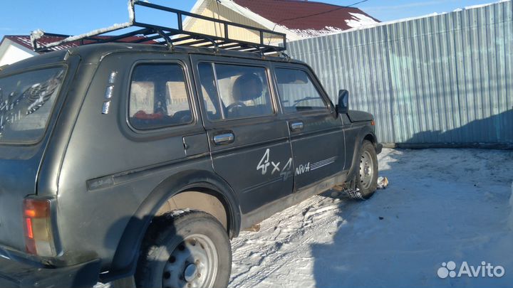 LADA 4x4 (Нива) 1.7 МТ, 1999, 80 000 км