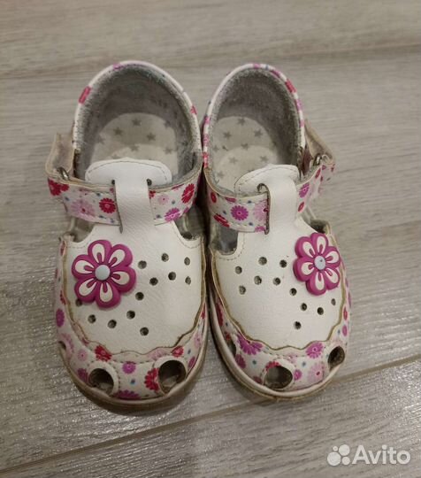 Сандали для девочки