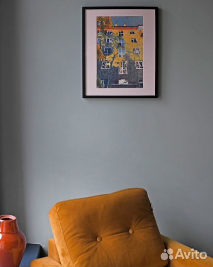 Осень и золотая хрущёвка блестит в закате