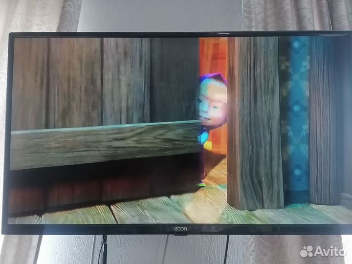 Телевизор SMART tv с вайфаем бу