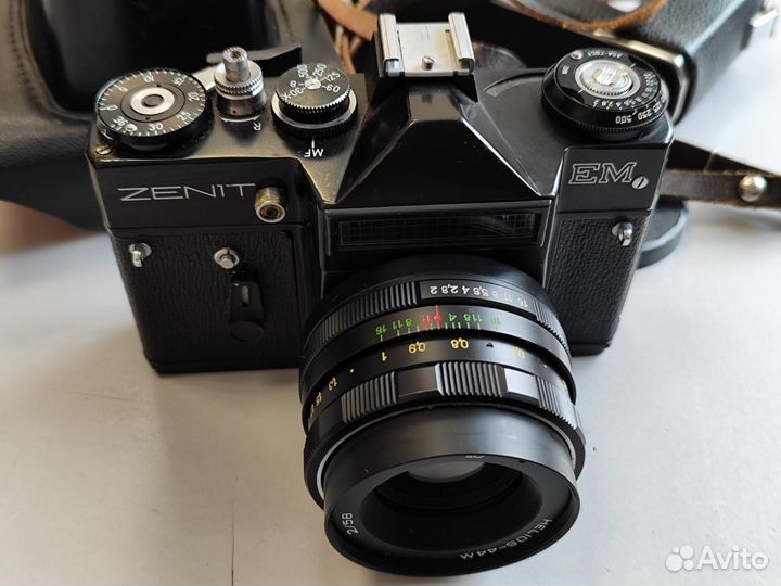 Фотоаппарат zenit EM
