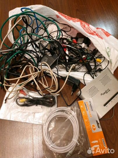 Кабели, переходники, блоки питания,и многое другое