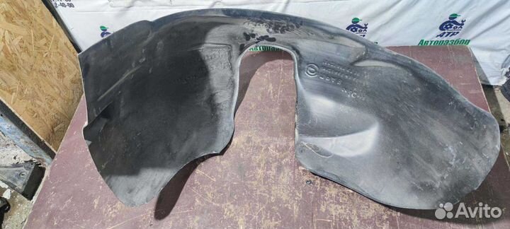 Подкрылок передний правый KIA Rio 2