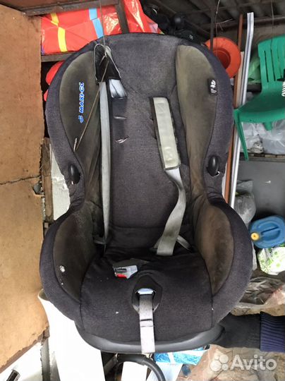 Два детских кресла одно новое одно б/у