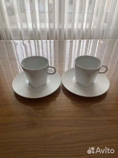 Капсульная кофемашинка Nespresso De'Longhi