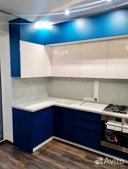 Угловая кухня с мдф фасадами