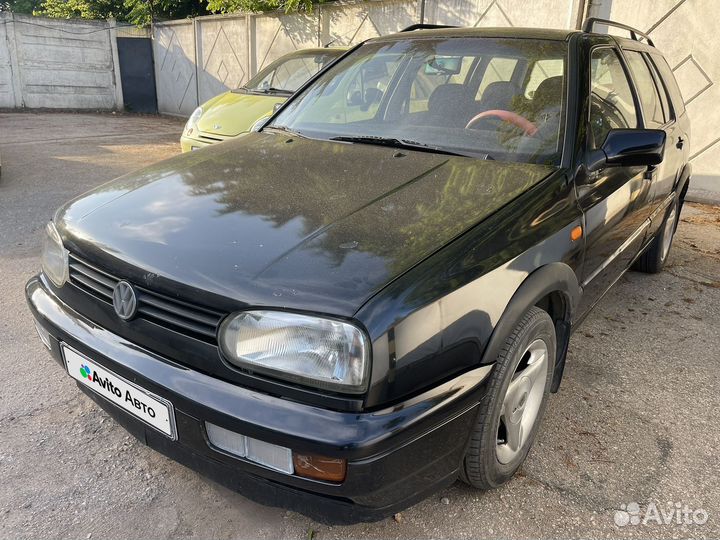 Volkswagen Golf 1.8 AT, 1997, 321 000 км