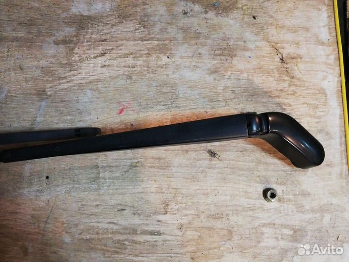 Дворник стеклоочиститель дверь багажника Nadia