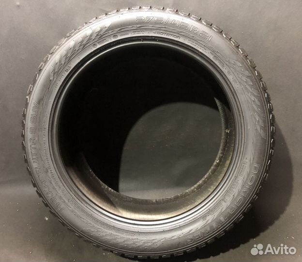 Nokian Tyres Hakkapeliitta 9 SUV 275/45 R21 110T