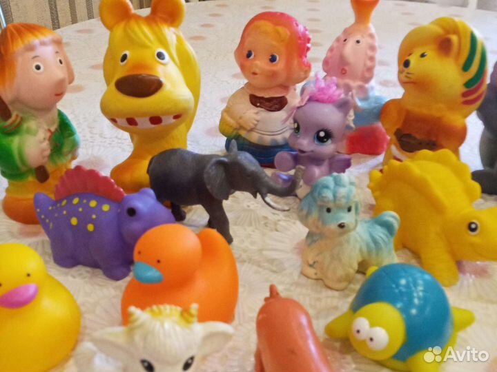Резиновые и пластиковые детские игрушки