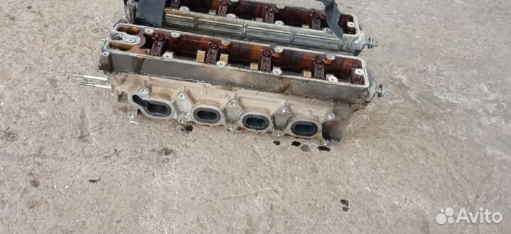 Головка двигателя на Пежо 406