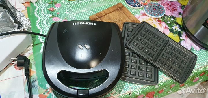 Вафельница/гриль с 5 сменными панелями