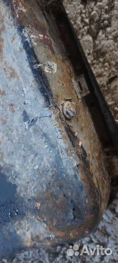 Поддон на Mercedes m119