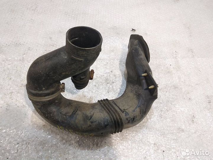 Патрубок воздушного фильтра