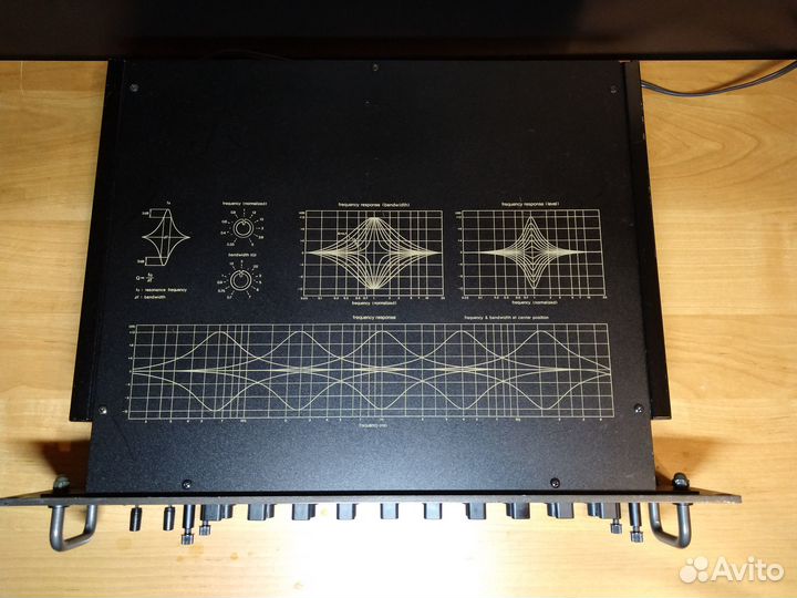 Эквалайзер Параметрический Technics SH-9010