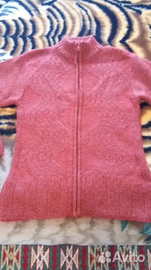 Продам теплую кофту