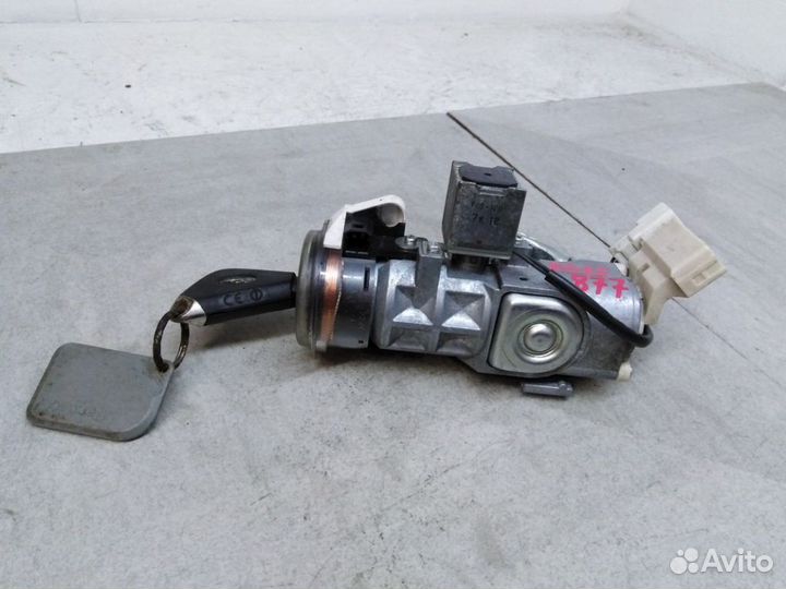 Замок зажигания Субару