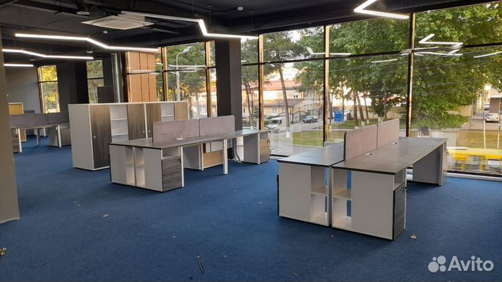 Стол офисный для сотрудников