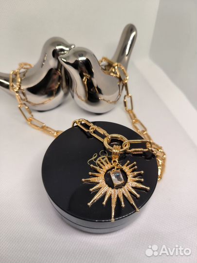 Крупная золотая, цепь с Солнцем