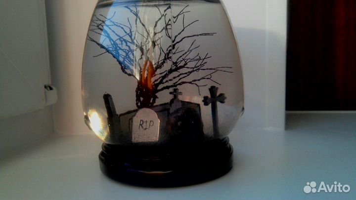 Снежный шар готический