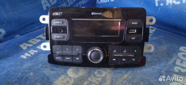 Штатная магнитола Renault Sandero Stepway