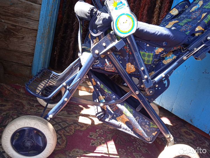 Прогулочная коляска