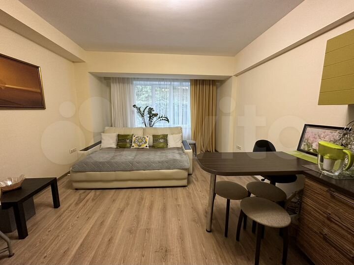 3-к. квартира, 80 м², 1/4 эт.