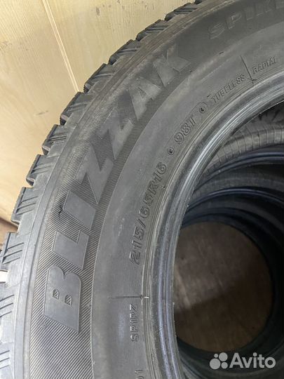 Bridgestone Blizzak Spike-01 215/65 R16