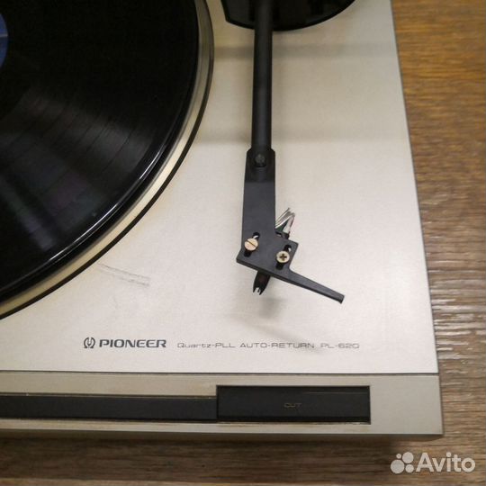 Проигрыватель винила Pioneer PL-620