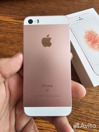 iPhone SE, 32 ГБ