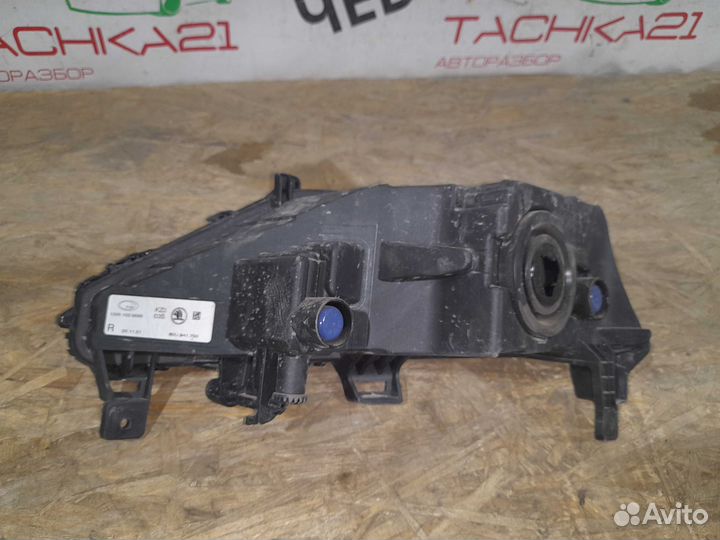 Фара противотуманная правая Skoda Rapid (2020+)