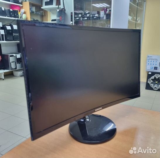 Монитор Samsung CF39 C24F390FHI