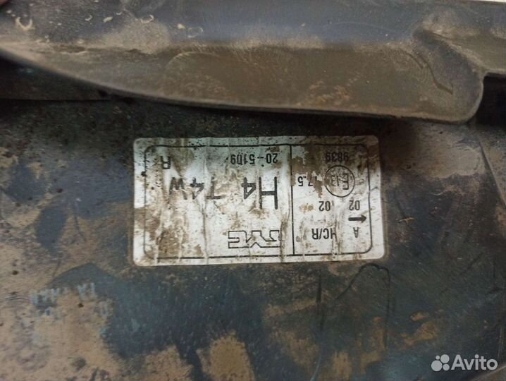 Фара передняя правая Audi a4 b5