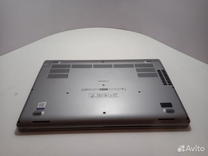 Ноутбук Dell latitude 5511