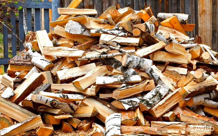 Дрова рядом