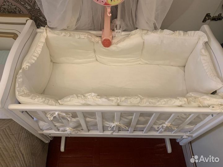 Детская кроватка