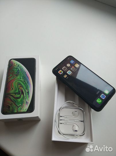 iPhone Xs Max, 64 ГБ