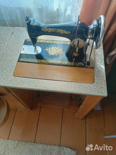 Швейная машинка