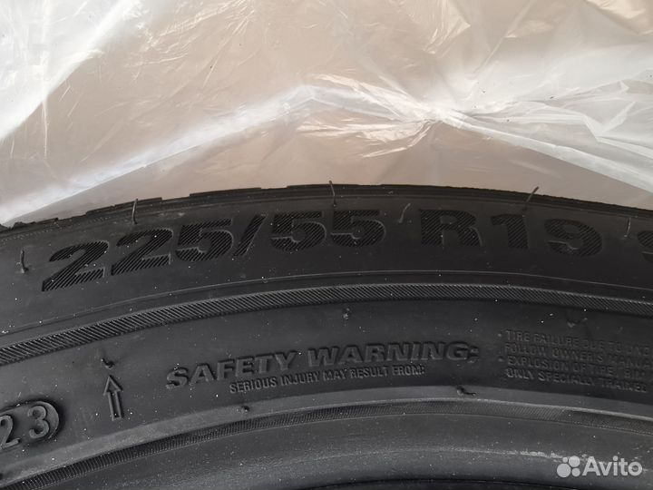 Kumho WinterCraft SUV Ice WS31 225/55 R19 99H