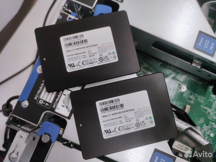 Жёсткий диск Samsung 960gb PM883 SATA