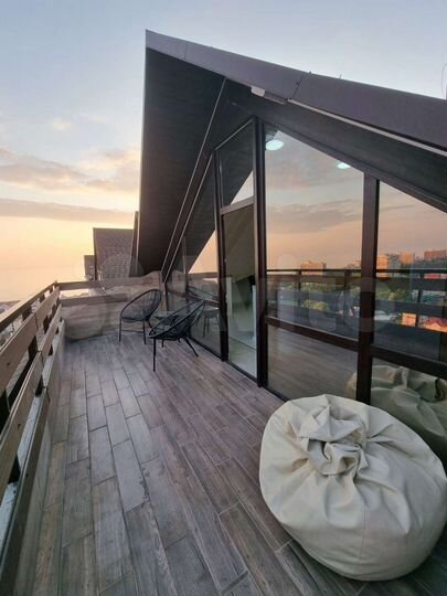 4-к. квартира, 130 м², 12/13 эт.