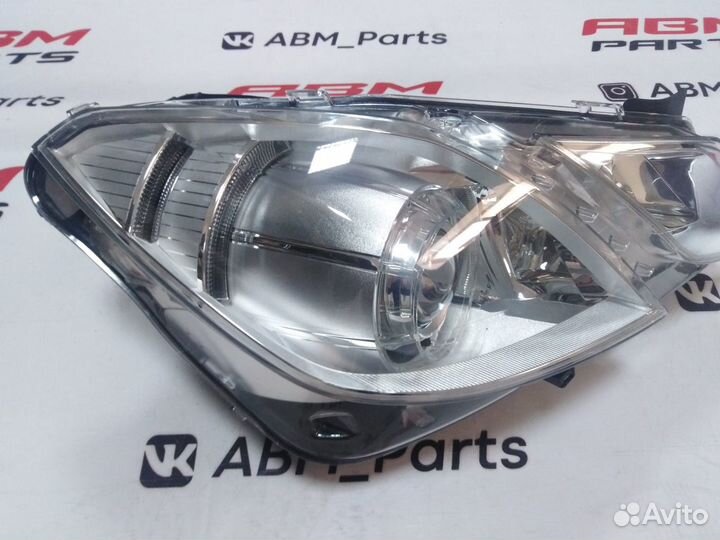 Правая ксенон адаптив фара Mercedes W207 dorest